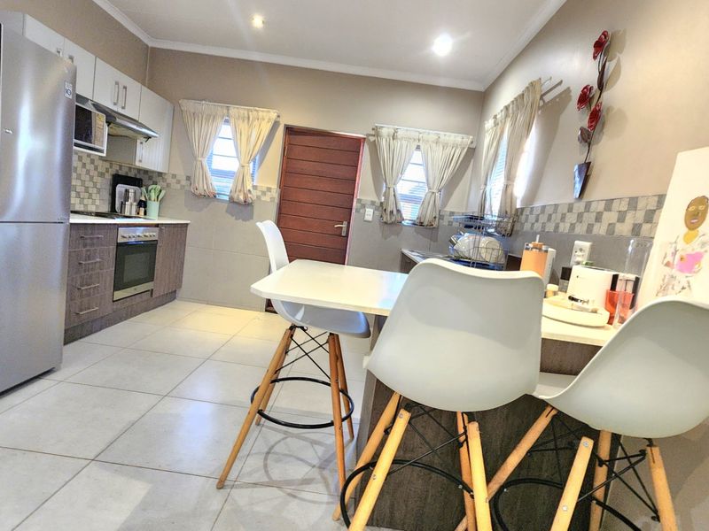 Cluster Rental Monthly In Midrand - Photo 8