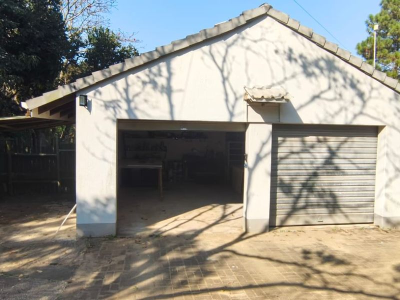 House For Sale In Port Edward - Photo 2