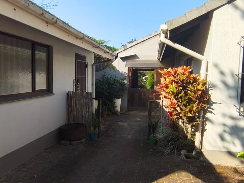 House For Sale In Port Edward - Photo 3
