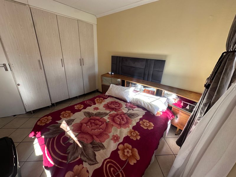 Townhouse For Sale In Midrand - Photo 9