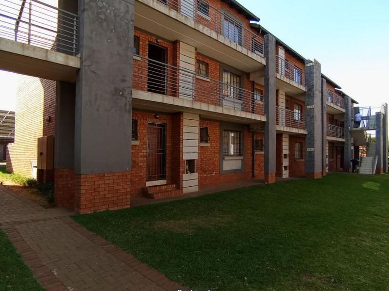 Apartment For Sale In Midrand - Photo 1