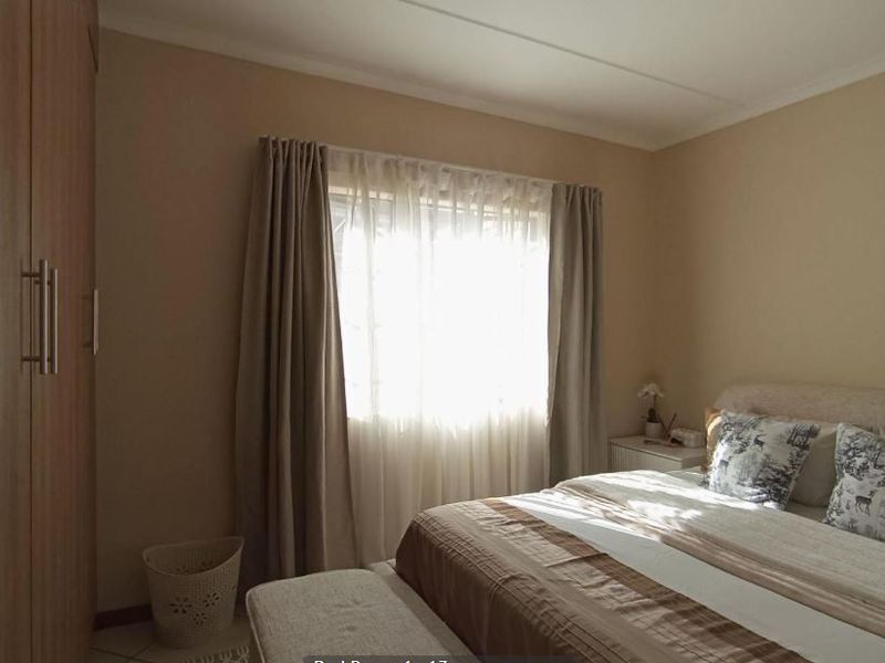 Apartment For Sale In Midrand - Photo 7
