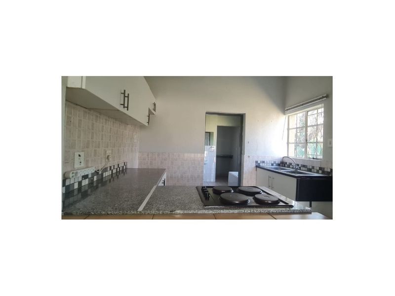 House For Sale In Benoni - Photo 5