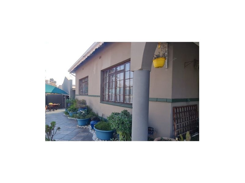 House For Sale In Benoni - Photo 8
