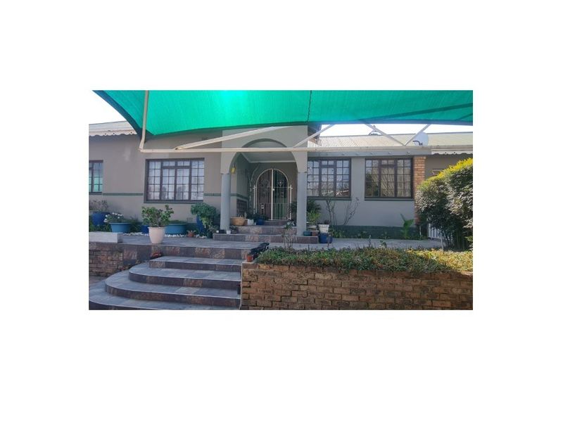House For Sale In Benoni - Photo 7