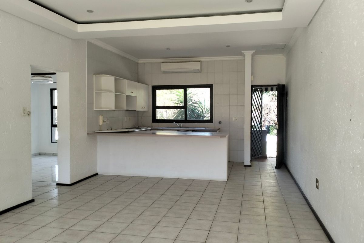 Townhouse Rental Monthly In Hartbeespoort - Photo 4