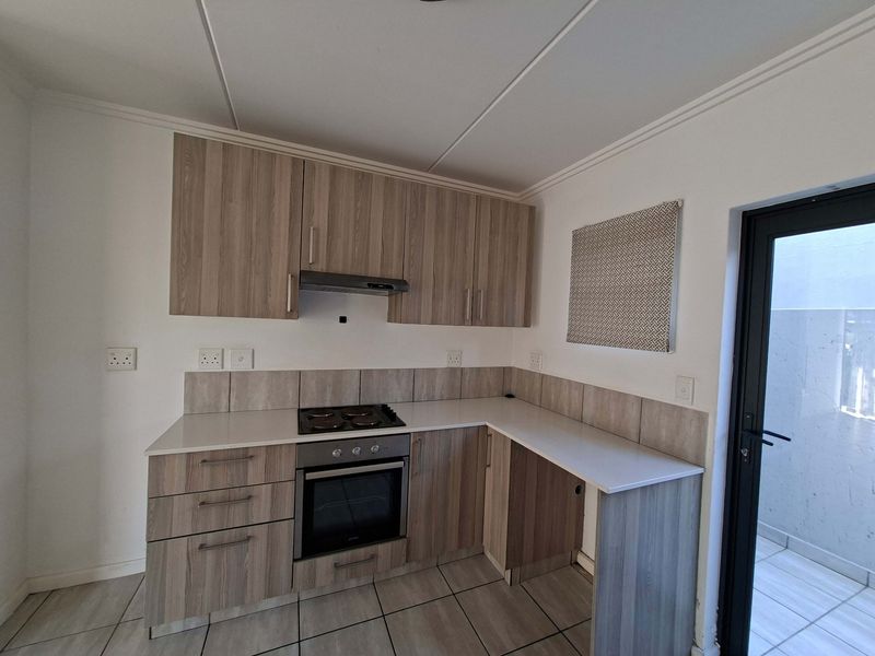 Apartment Rental Monthly In Sandton - Photo 9