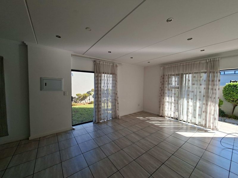 Apartment Rental Monthly In Sandton - Photo 5