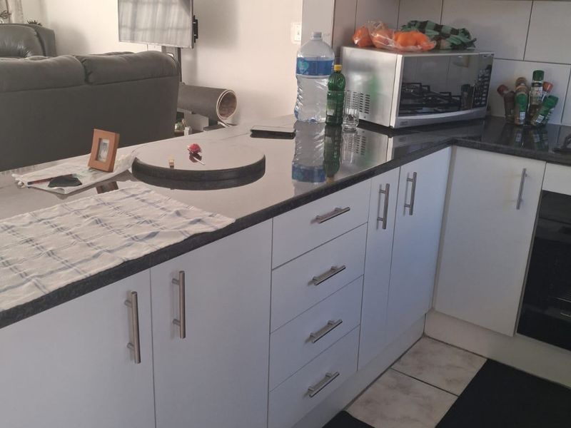 Townhouse For Sale In Kempton Park - Photo 6