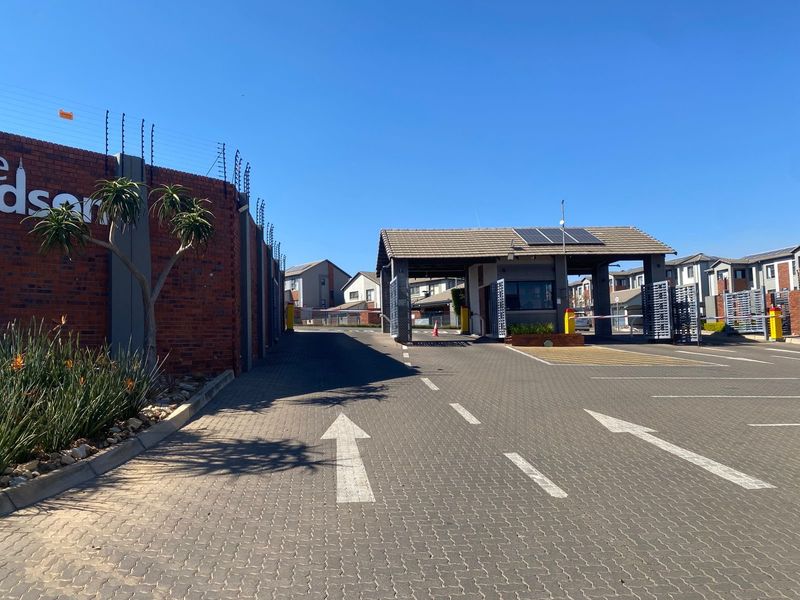 Apartment Rental Monthly In Centurion - Photo 1