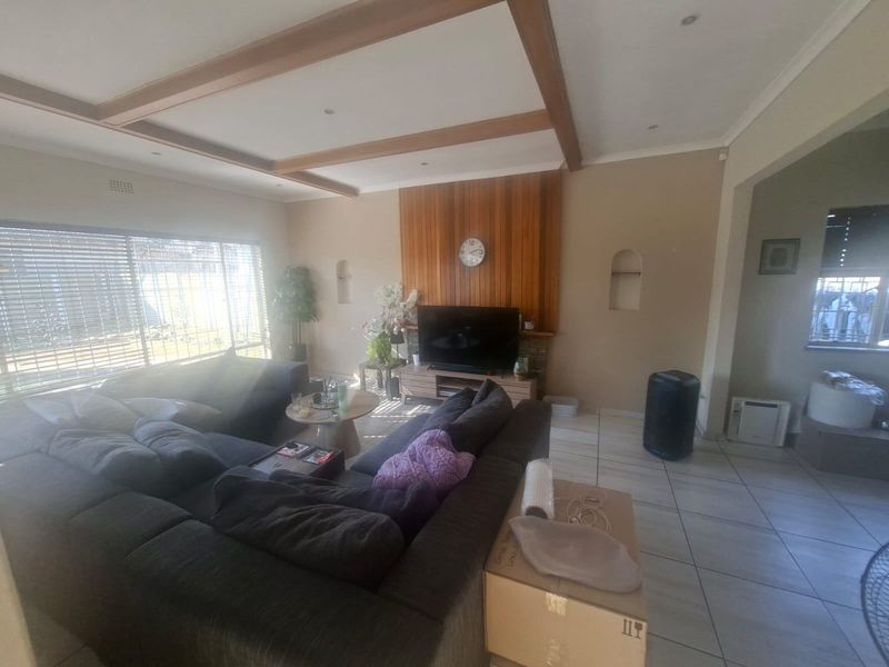 House Rental Monthly In Edenvale - Photo 4