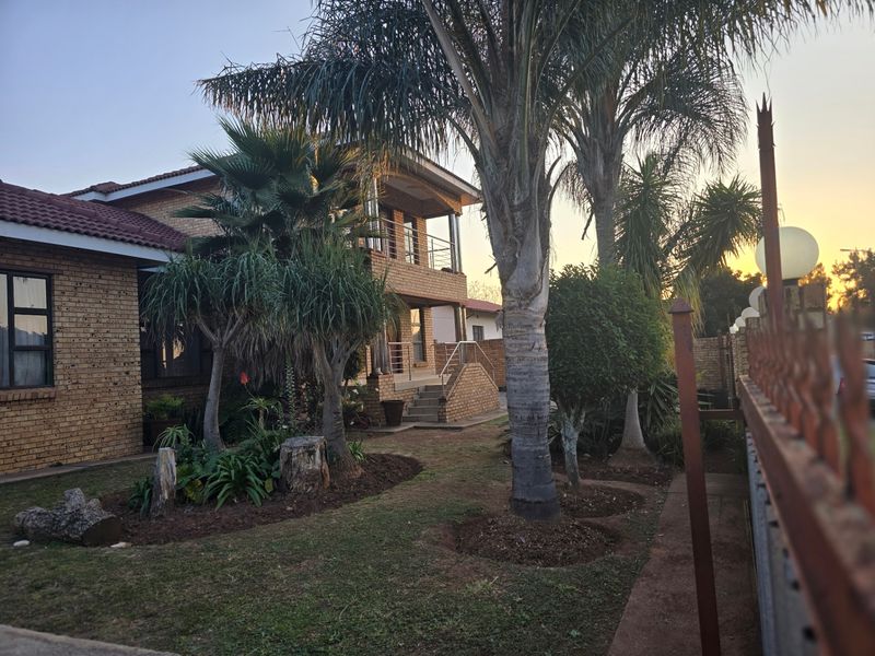 House For Sale In Cullinan - Photo 2