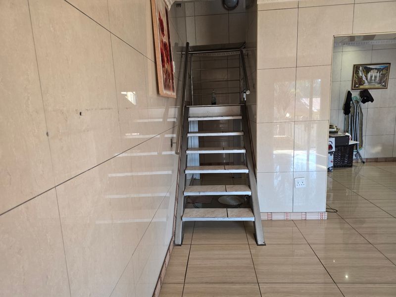House For Sale In Cullinan - Photo 9