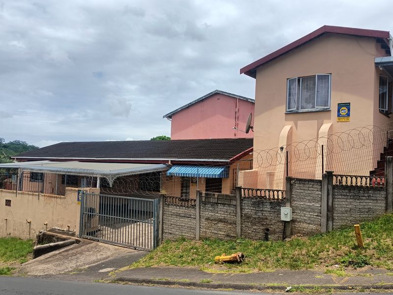House For Sale In Durban - Photo 2