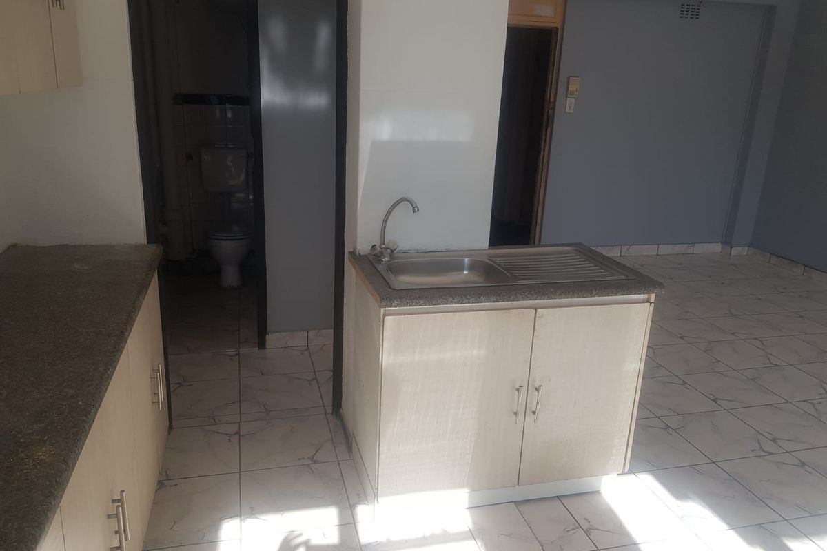 Apartment For Sale In Durban - Photo 3