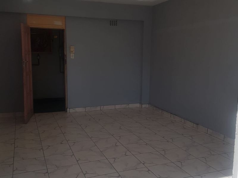Apartment For Sale In Durban - Photo 9