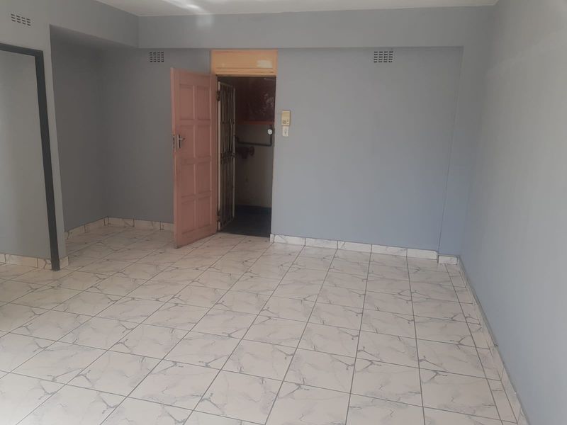 Apartment For Sale In Durban - Photo 5