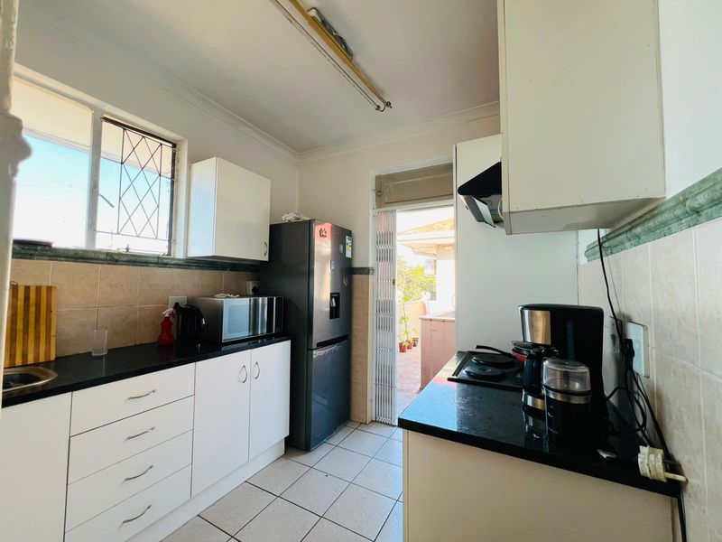 Apartment For Sale In Durban - Photo 4