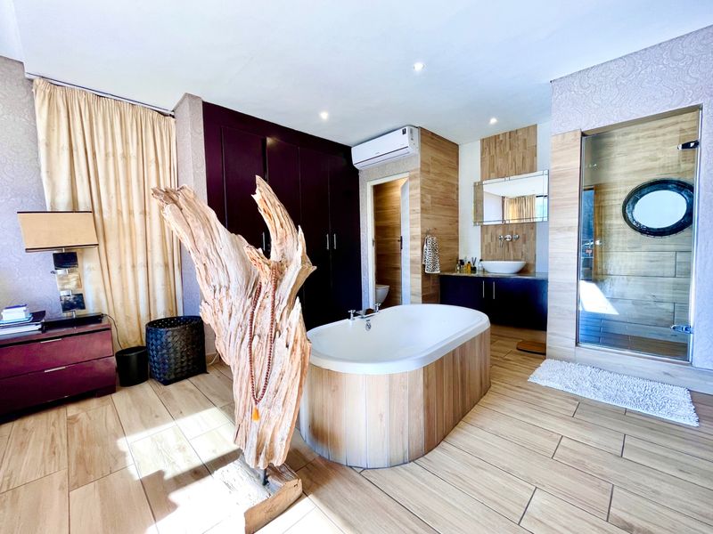 Townhouse For Sale In Sandton - Photo 10