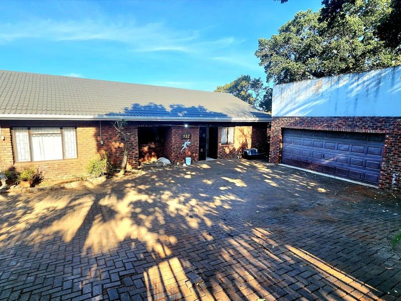 House For Sale In Hibberdene - Photo 2