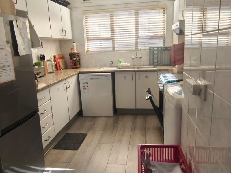 Apartment For Sale In Margate - Photo 10