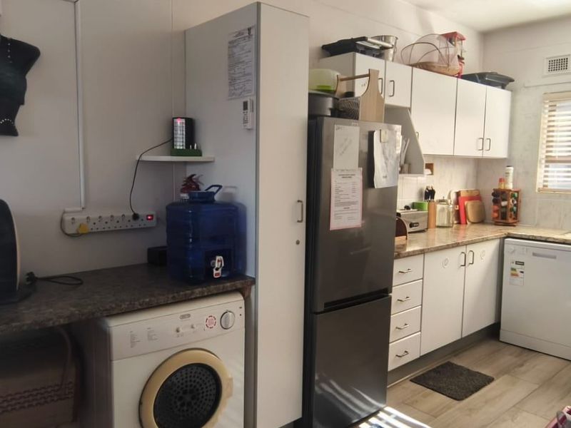 Apartment For Sale In Margate - Photo 9