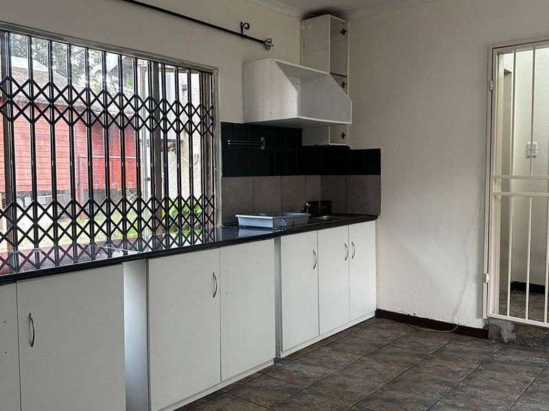 House Rental Monthly In Randburg - Photo 4
