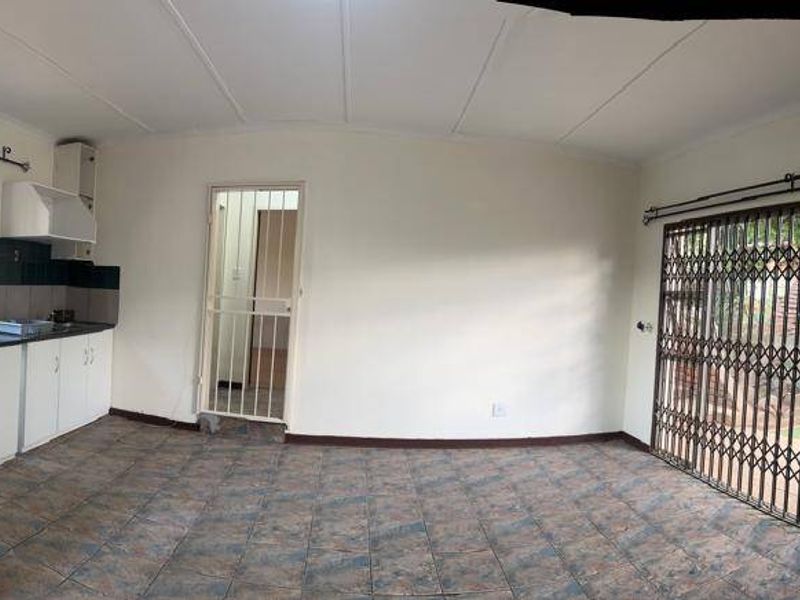 House Rental Monthly In Randburg - Photo 5