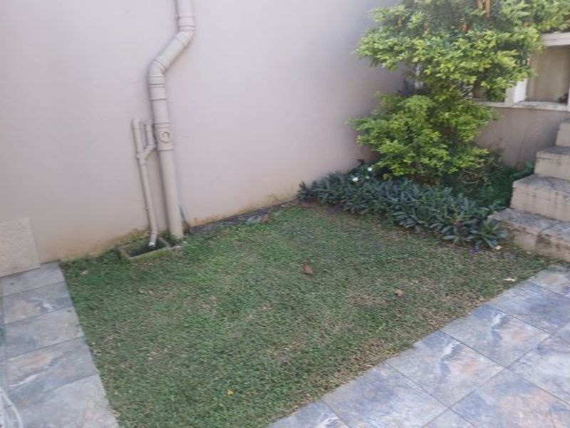 Townhouse For Sale In Durban - Photo 4