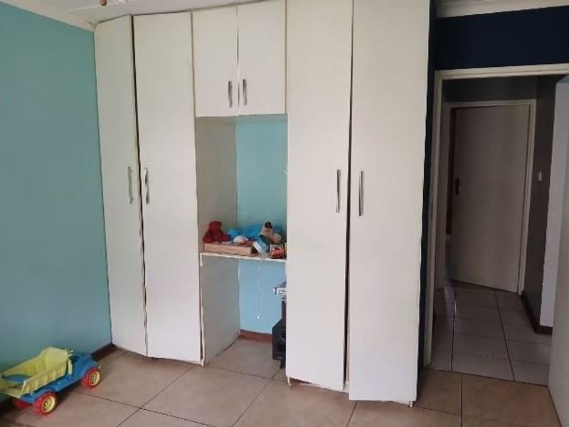 Townhouse For Sale In Durban - Photo 8