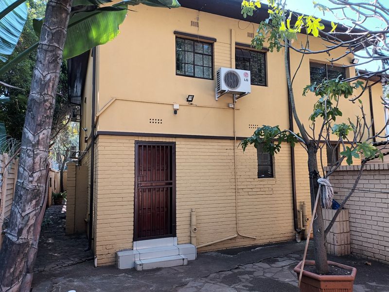 House For Sale In Pretoria - Photo 2