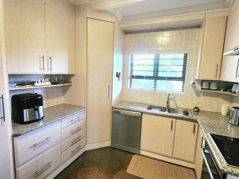 House For Sale In Margate - Photo 10