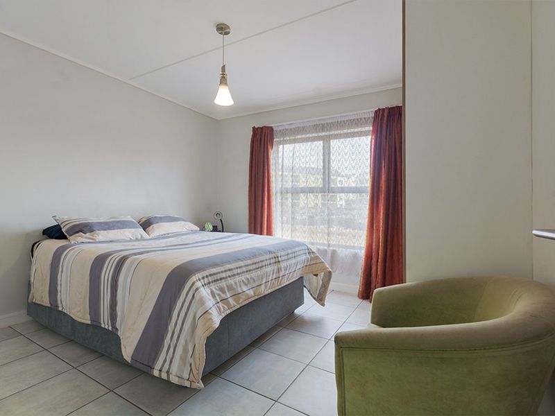Apartment Rental Monthly In Sandton - Photo 9