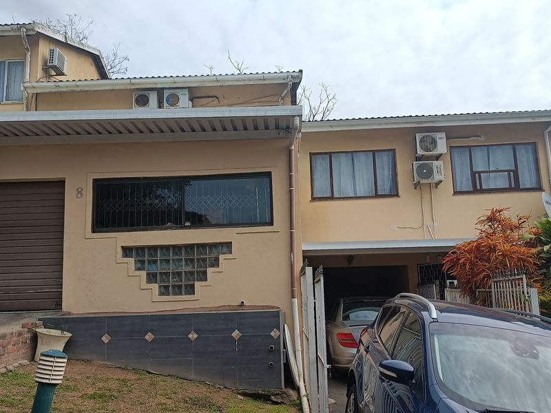Townhouse For Sale In Durban - Photo 2