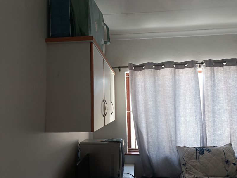 Townhouse For Sale In Durban - Photo 8
