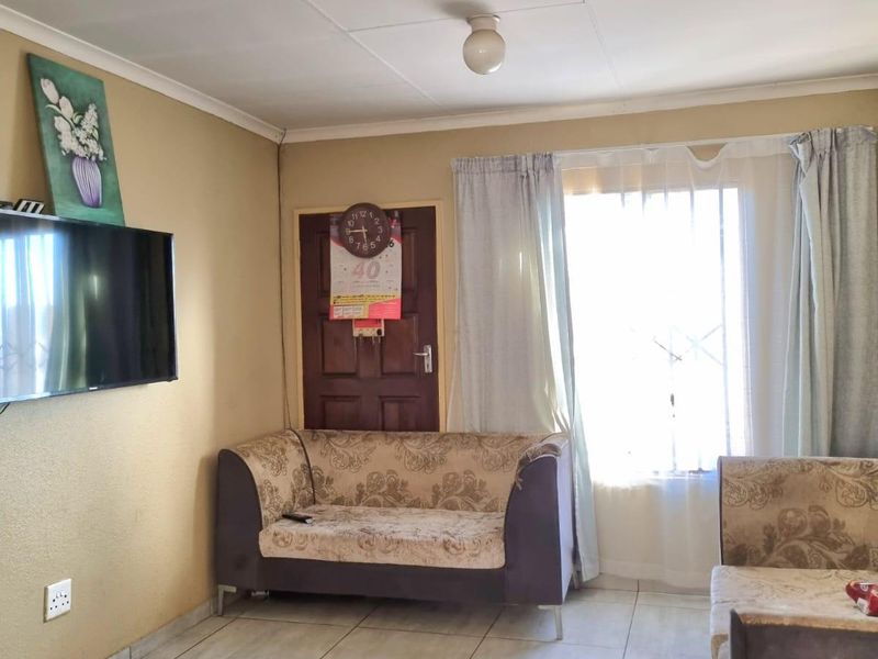 House For Sale In Boksburg - Photo 4