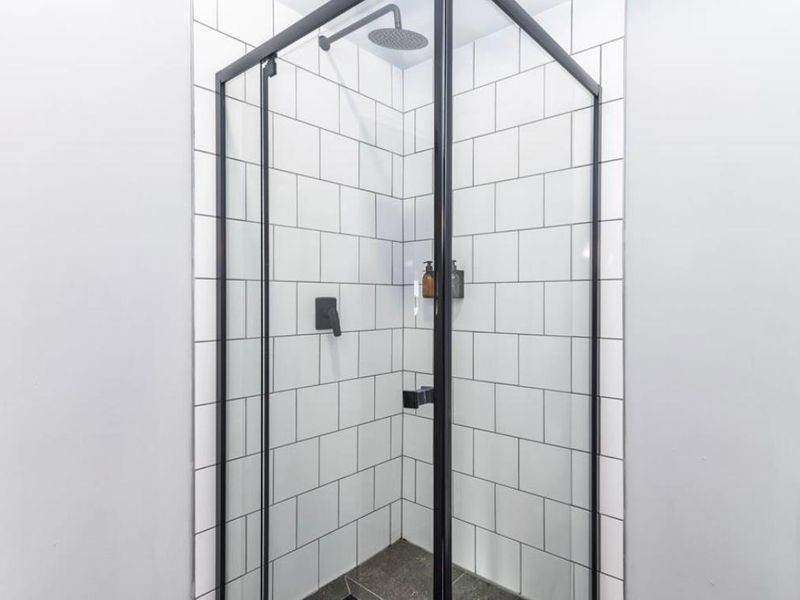 Apartment Rental Monthly In Cape Town - Photo 9