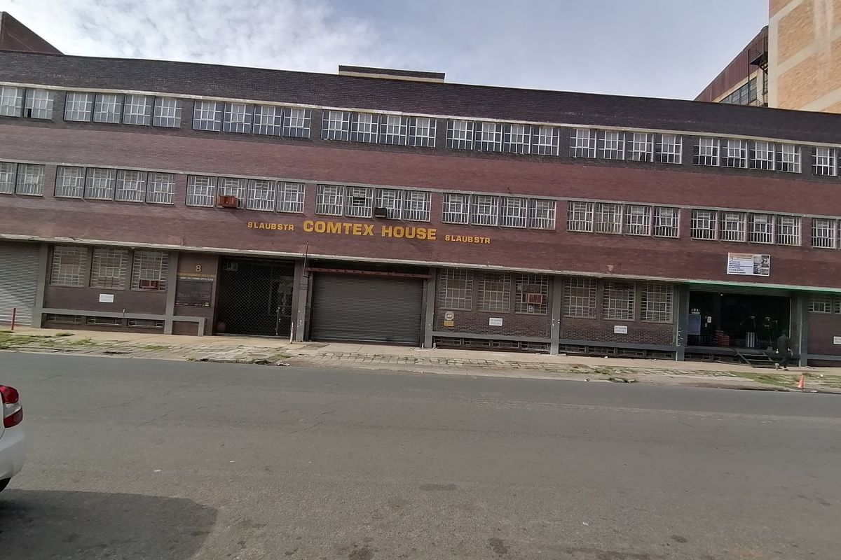 Commercial For Sale In Johannesburg - Photo 2