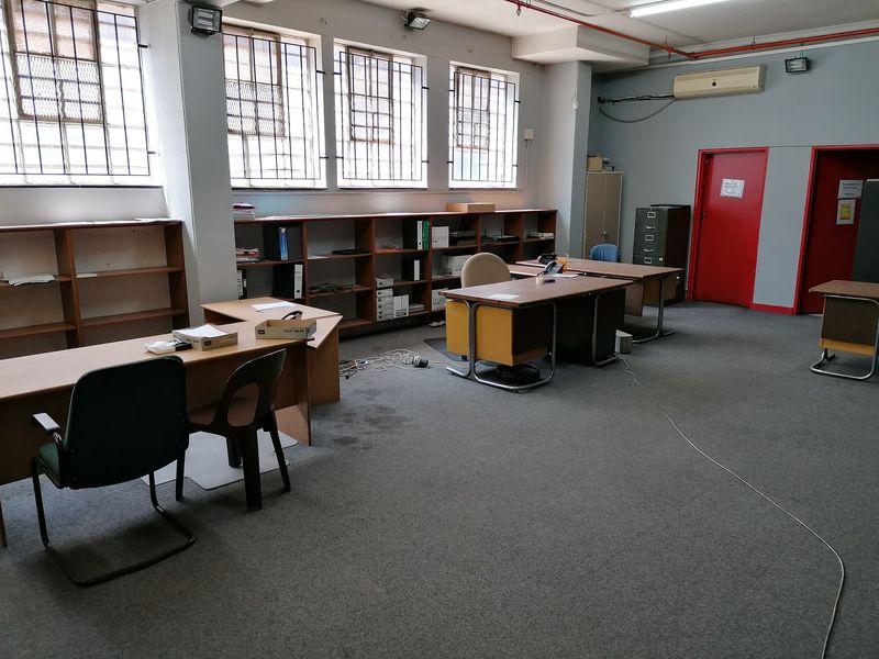 Commercial For Sale In Johannesburg - Photo 6
