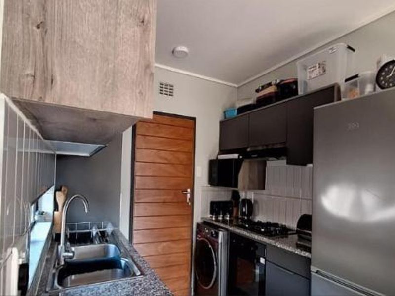 House For Sale In Alberton - Photo 2