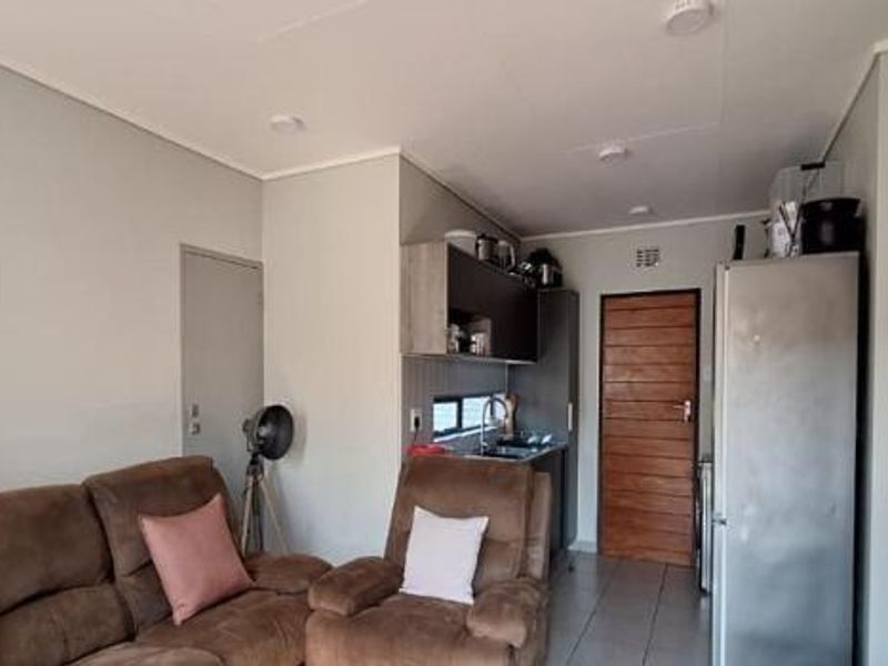 House For Sale In Alberton - Photo 3