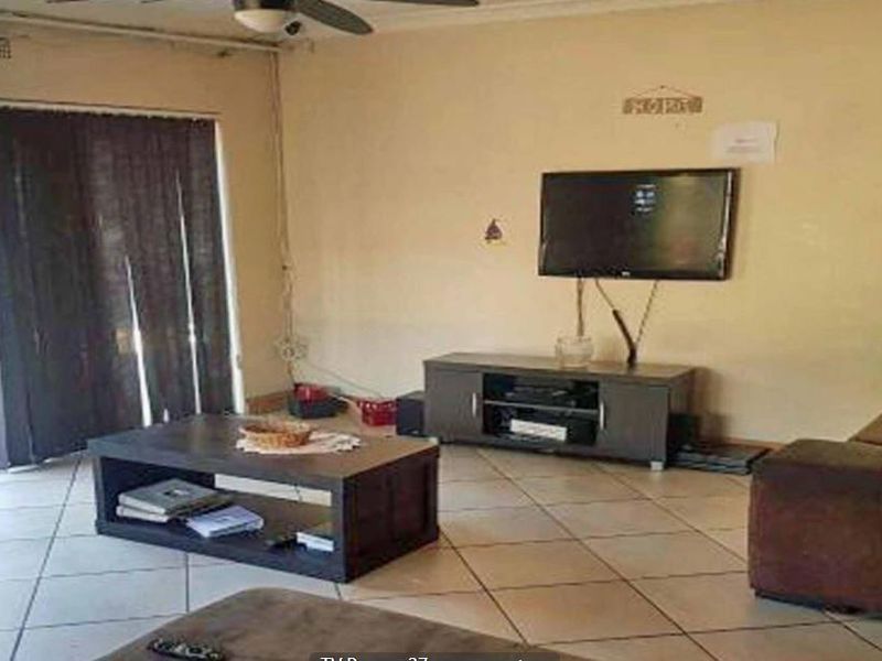 House For Sale In Boksburg - Photo 9