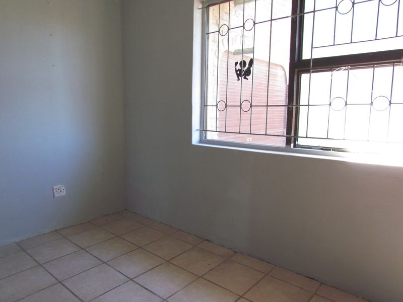 House For Sale In Port Elizabeth - Photo 10