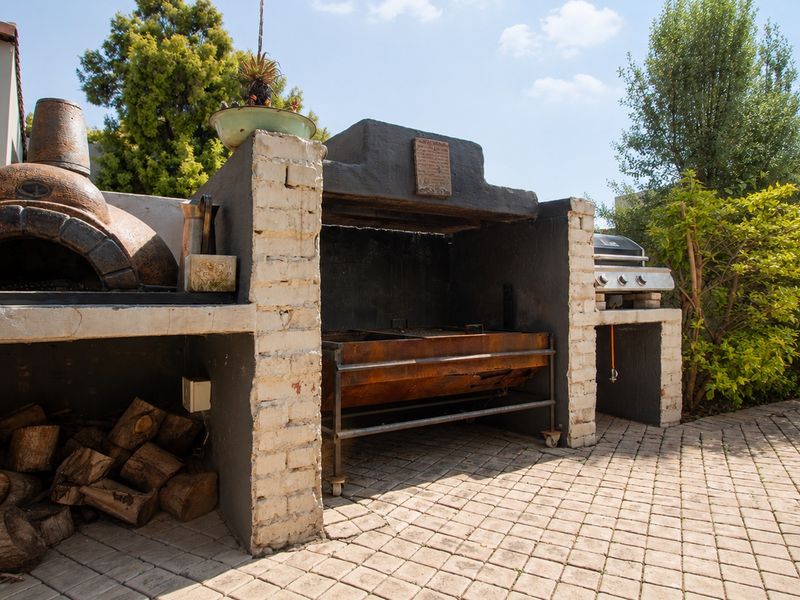 House For Sale In Pretoria - Photo 10