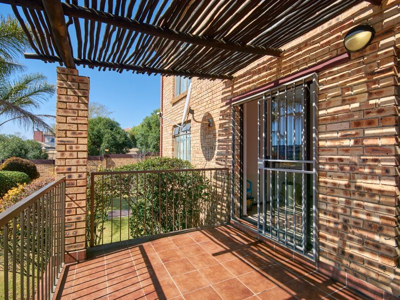 Apartment For Sale In Roodepoort - Photo 5