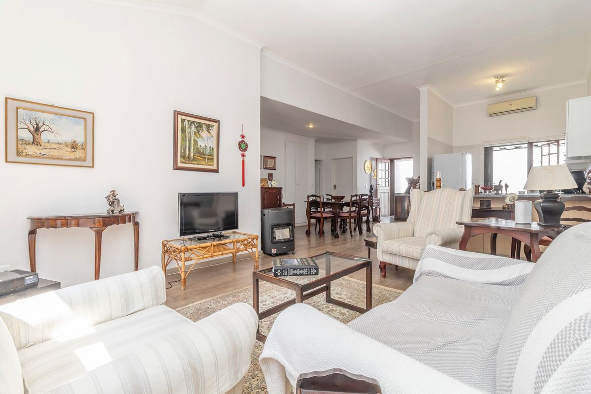 Townhouse For Sale In Sandton - Photo 5