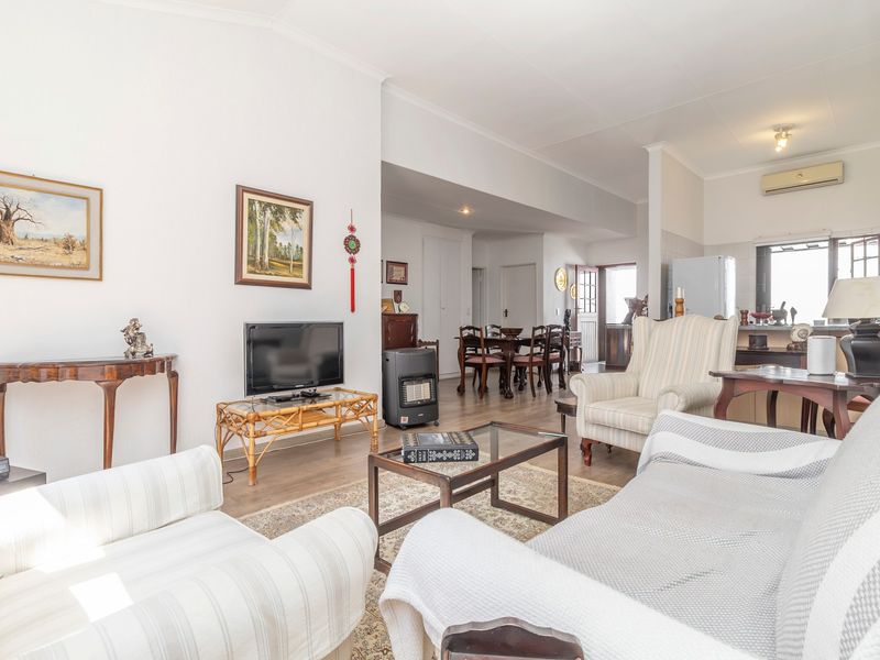 Townhouse For Sale In Sandton - Photo 5
