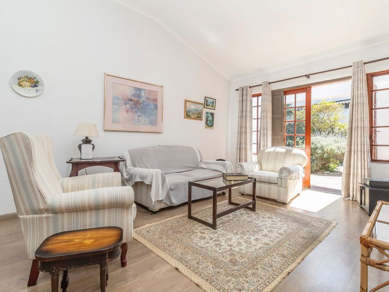 Townhouse For Sale In Sandton - Photo 3