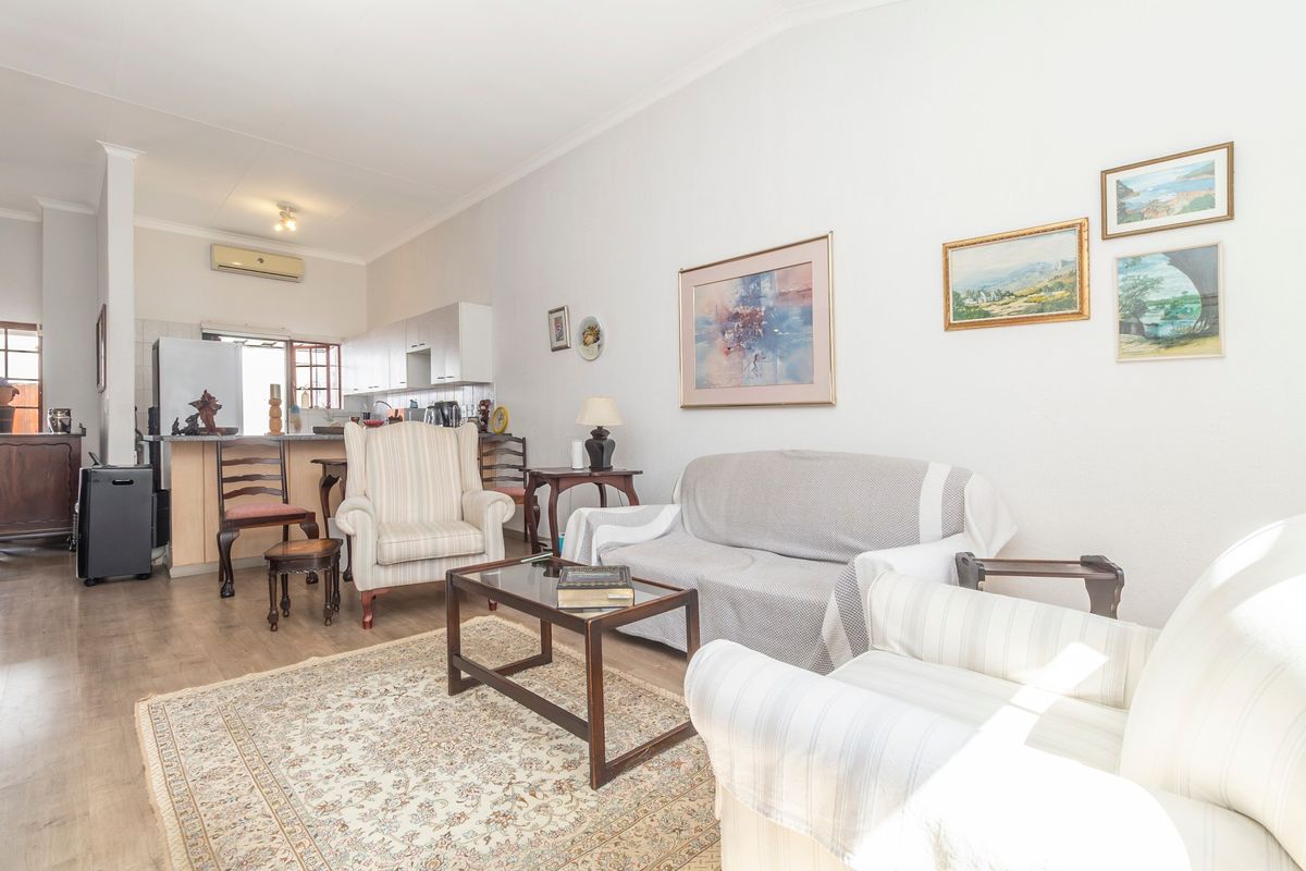 Townhouse For Sale In Sandton - Photo 4