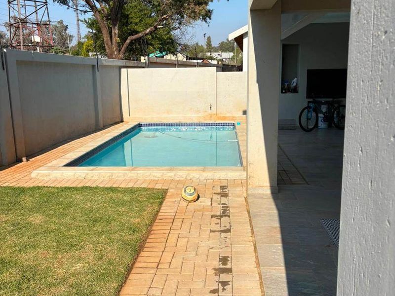 House For Sale In Cullinan - Photo 8